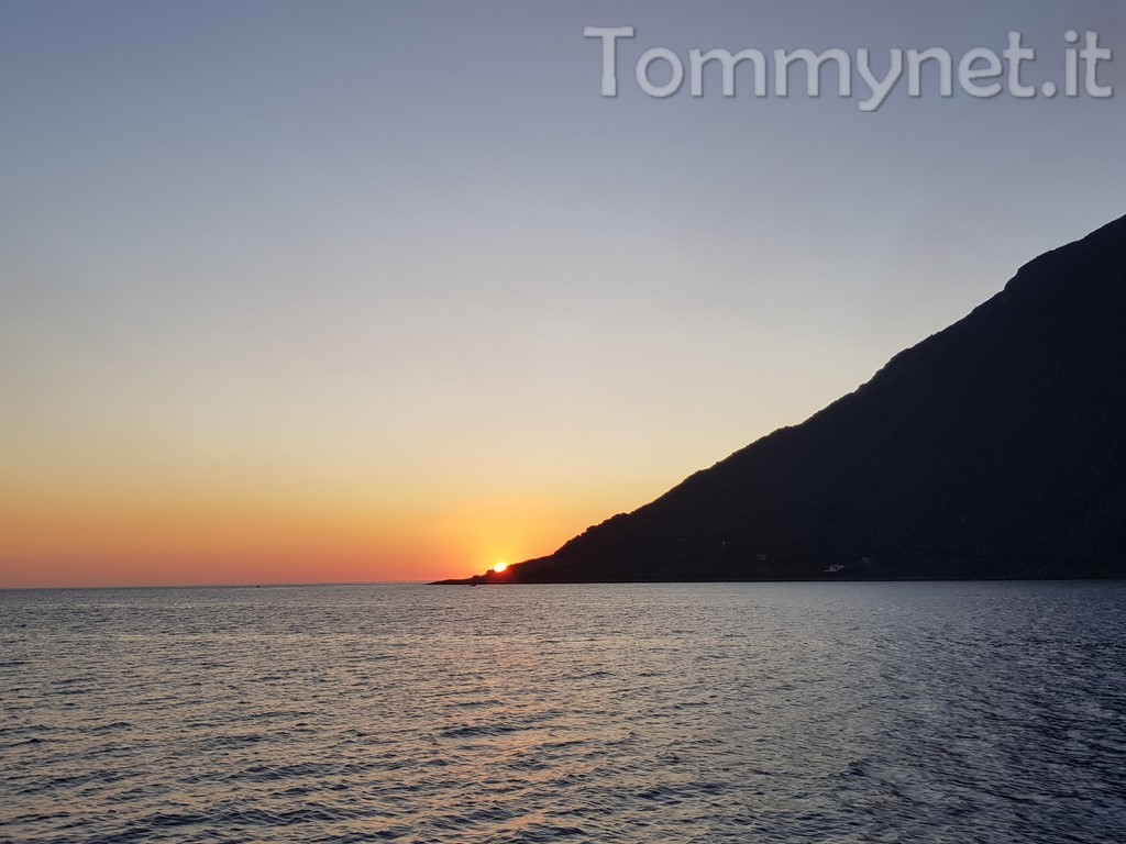 Sole al tramonto